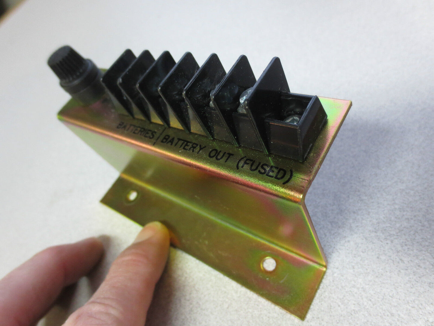 235019 BRACKET ASSEMBLY - ISS # 4 - 9945 - 3AG - 8AMP