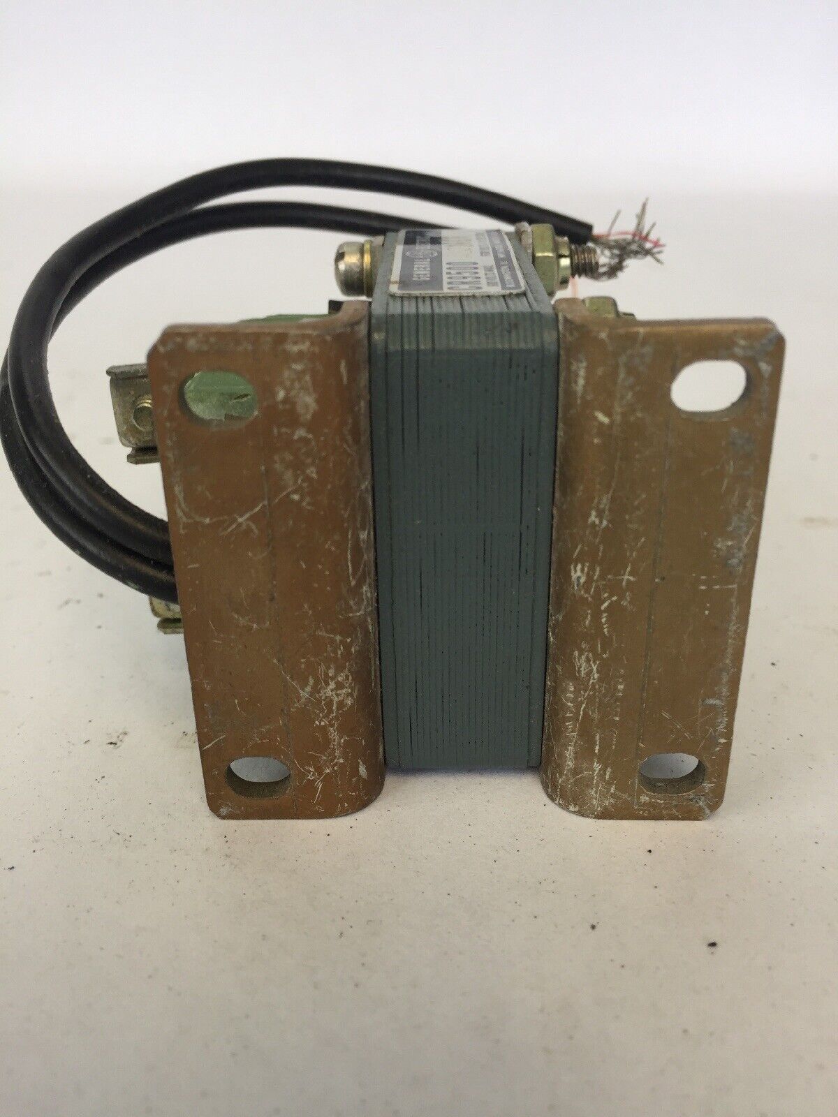 GE CR9500A100A4A SOLENOID PULL TYPE COIL 460V 60HZ END MTG STROKE 1-INCH MAX