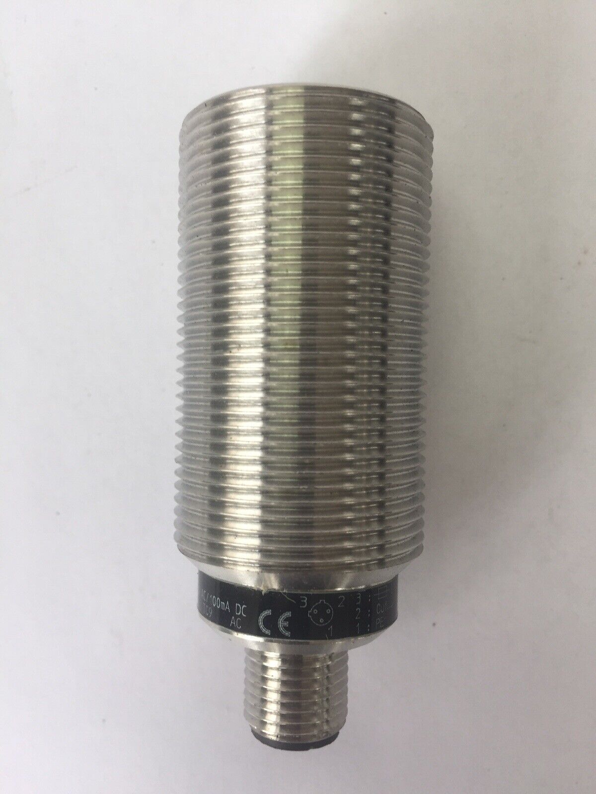 IFM EFECTOR 110340 INDUCTIVE SENSOR IIK2015BABOZ/SL/LS 20-250V AC/DC (LOT OF 2)