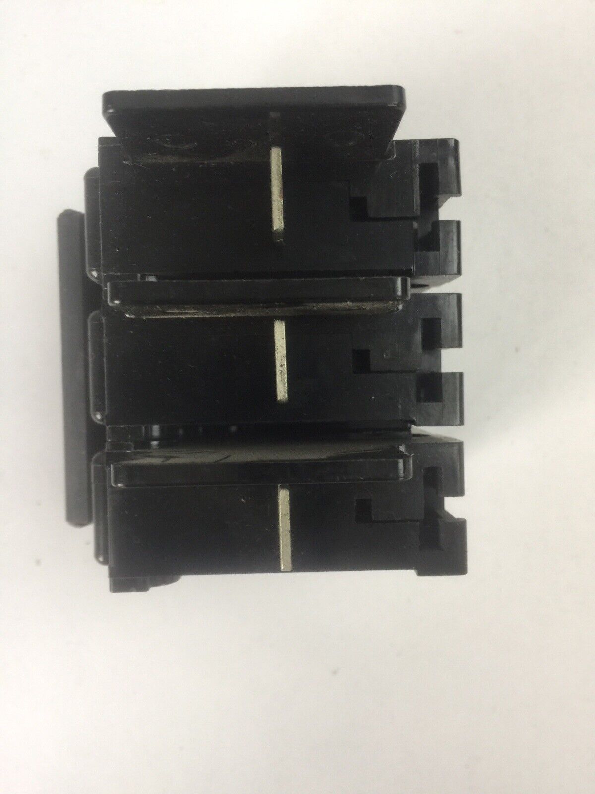 SIEMENS BQ3B020 CIRCUIT BREAKER 3POLE 20AMP 120/240VAC TYPE EQ-B