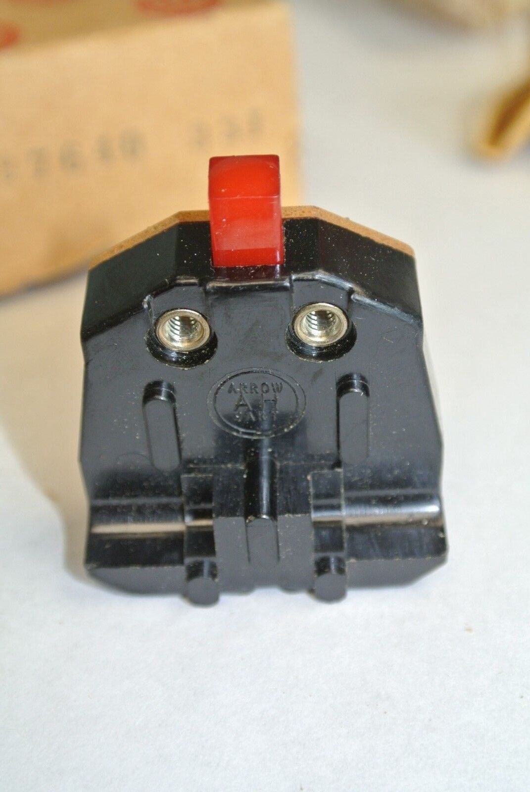 ARROW HART 37640-331 RELAY SWITCH - 2-POSITION - NEW SURPLUS