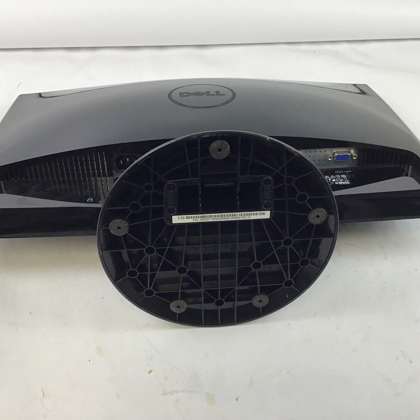 DELL ST2010F LCD MONITOR 20" 100-240VAC 50/60HZ 1.5A