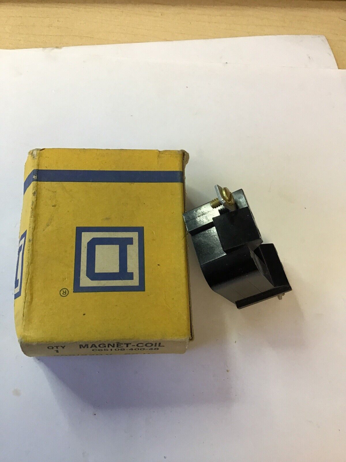 SQUARE D C65108-400-48 208-220V 60HZ MAGNETIC COIL