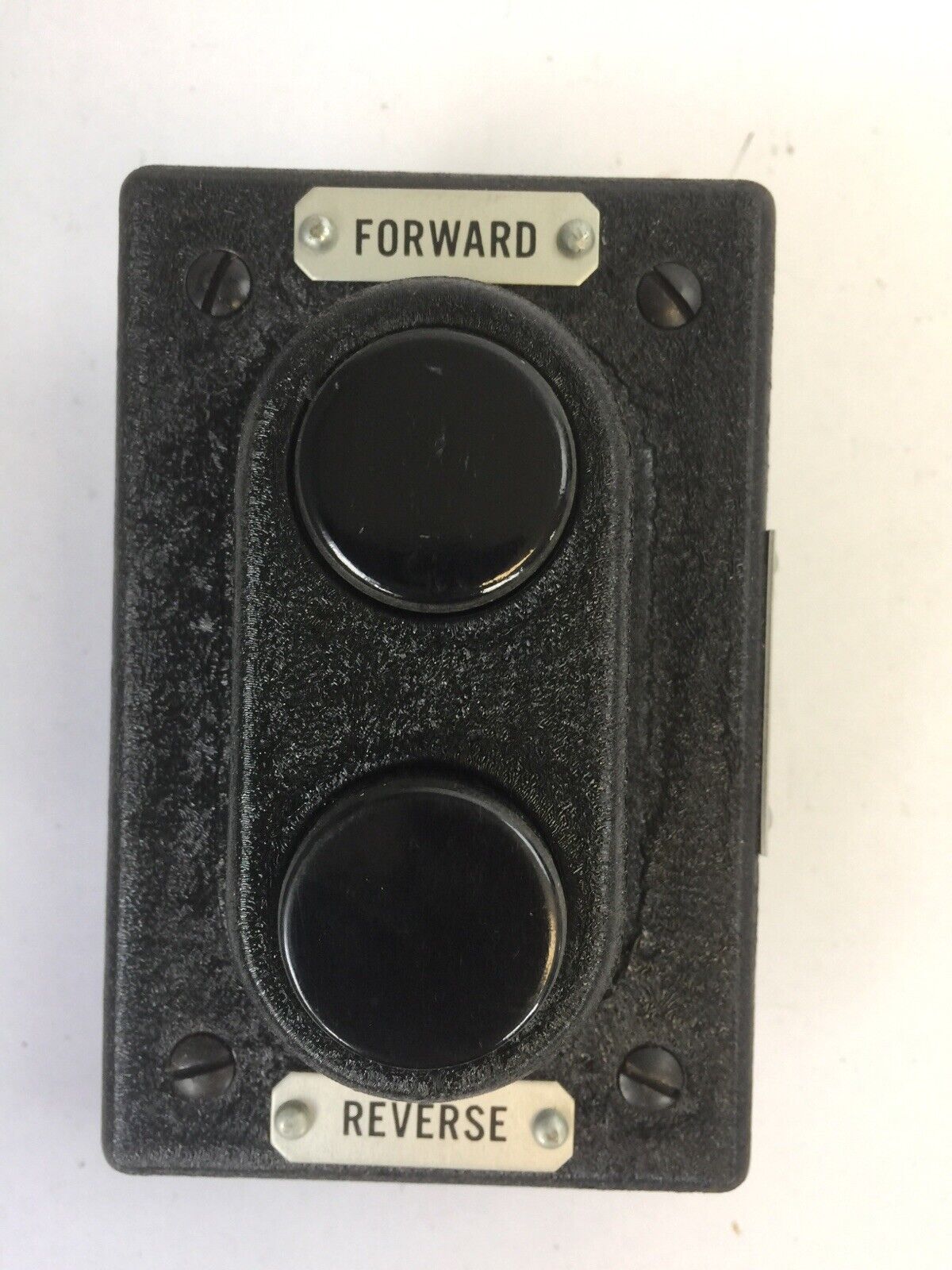 REES 313 FORWARD REVERSE PUSHBUTTON SWITCH