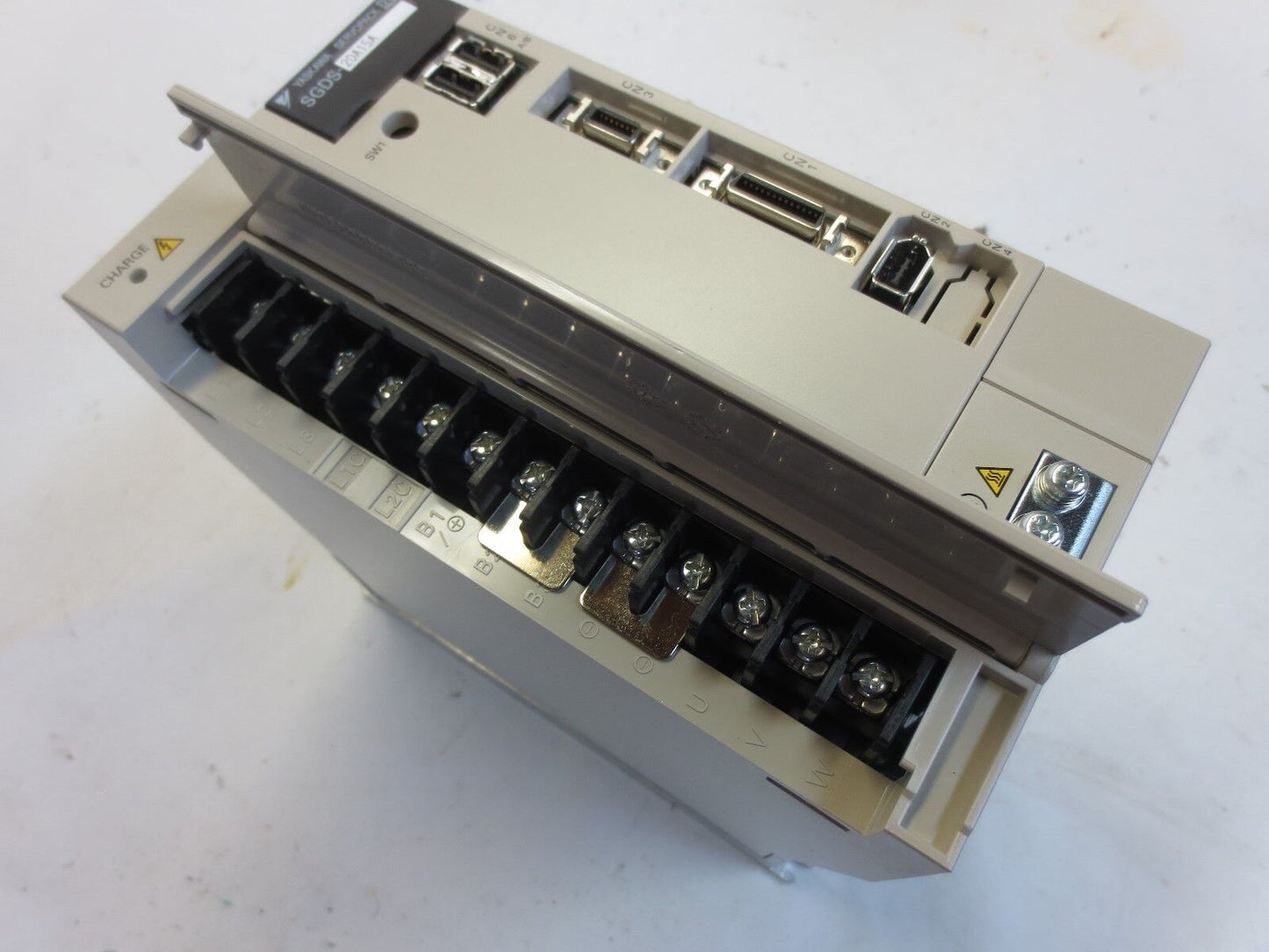 YASKAWA SGDS-20A15A AC SERVOPACK OUTPUT: 230VAC, 0-300Hz 18.5A NEW SURPLUS in US