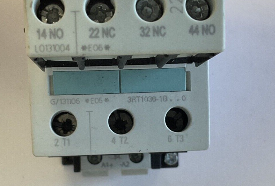 SIEMENS 3RT1036-1BB40 CONTACTOR 24VDC W/3RH1921-1HA22 CONTACT BLOCK