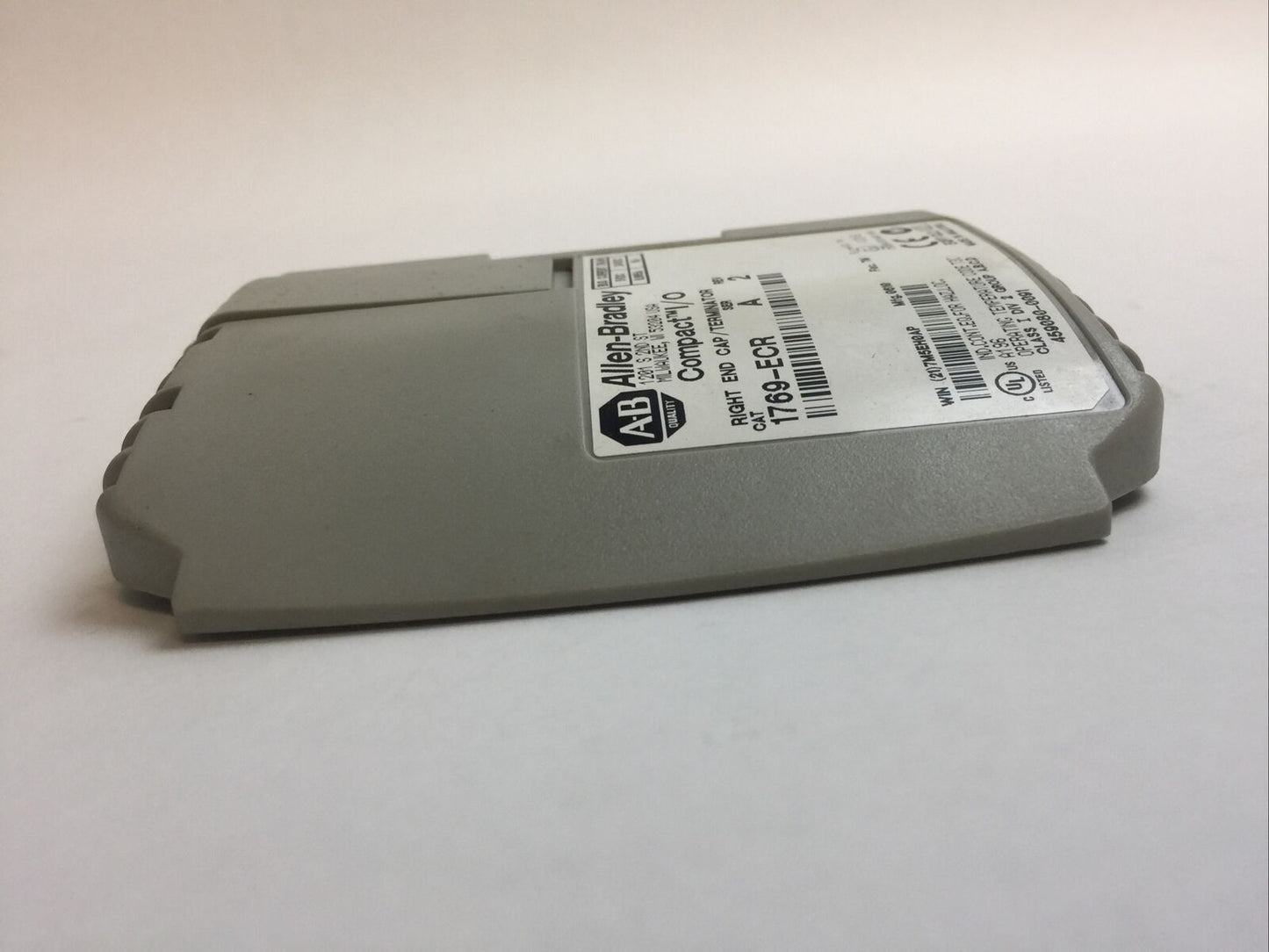 ALLEN BRADLEY 1769-ECR I/O RIGHT END CAP/TERMINATOR SER A REV 2 24VDC