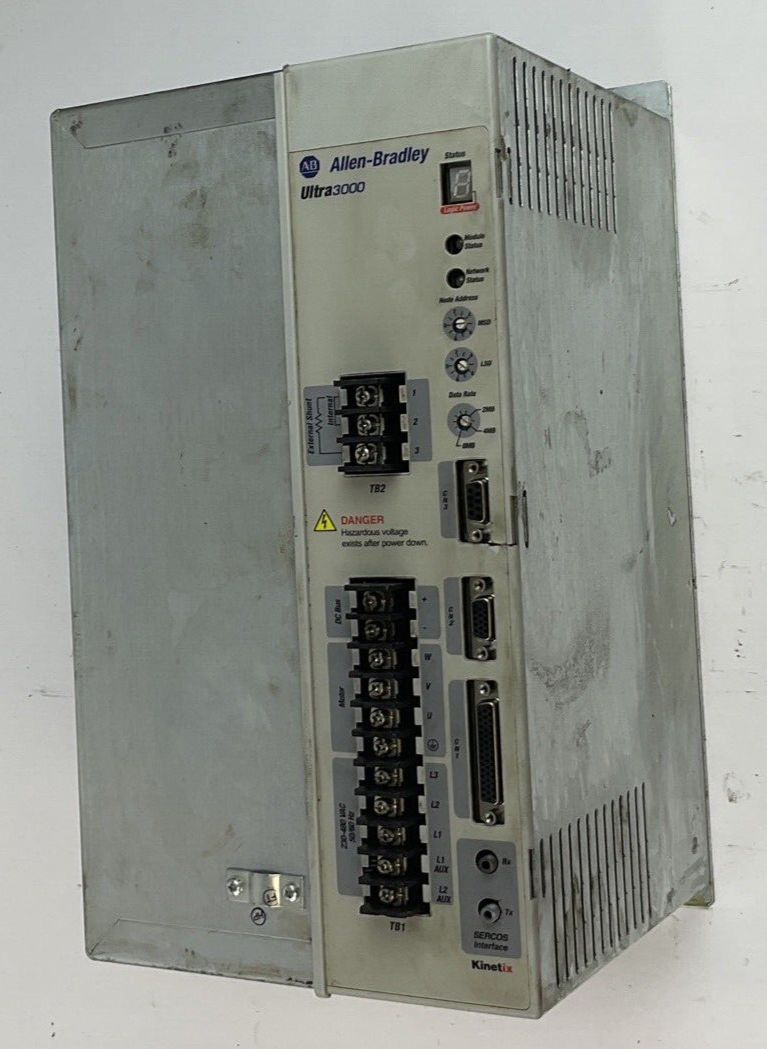 ALLEN BRADLEY 2098-DSD-HV220-SE SERVO DRIVE SER.B 3PH FIRM V1.60 COVER BROKEN