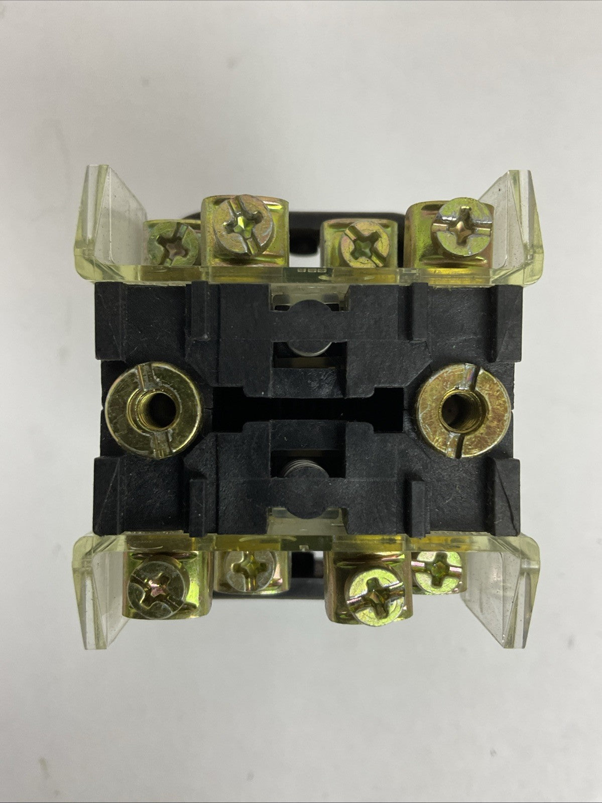 ALLEN BRADLEY 800T-PB16 SER T TYPE 4, 13 120V 50/60HZ PUSH BUTTON