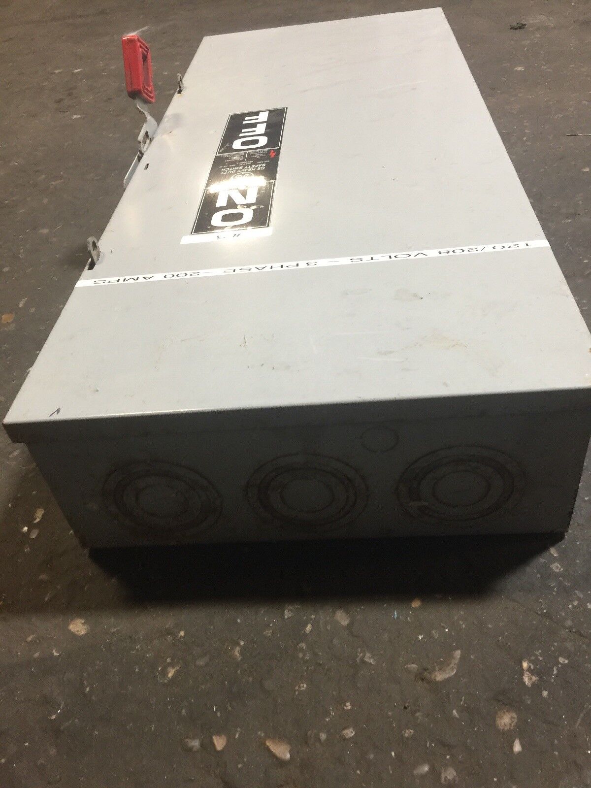 GE TH4324 SAFETY SWITCH 200A 240VAC 250VDC 60HP TYPE 1