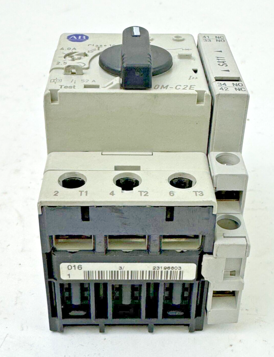 ALLEN-BRADLEY - 140M-C2E-B40 SER. C - MOTOR PROTECTOR + 140M-C-A SER. A AUX. CON