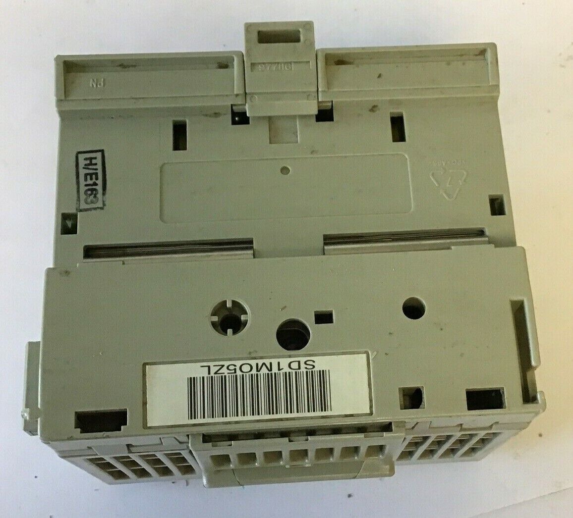 ALLEN BRADLEY 1794-IA8 INPUT MODULE SER.B W/ 1794-TBN/A TERMINAL BLOCK