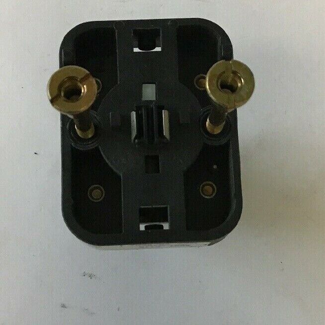 ALLEN BRADLEY 800T-PT16 120V SER. T 50/60HZ PUSH BUTTON/GREEN