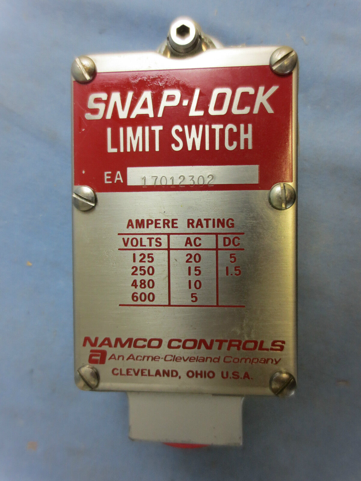 NAMCO EA170-12302 SNAP-LOCK LIMIT SWITCH