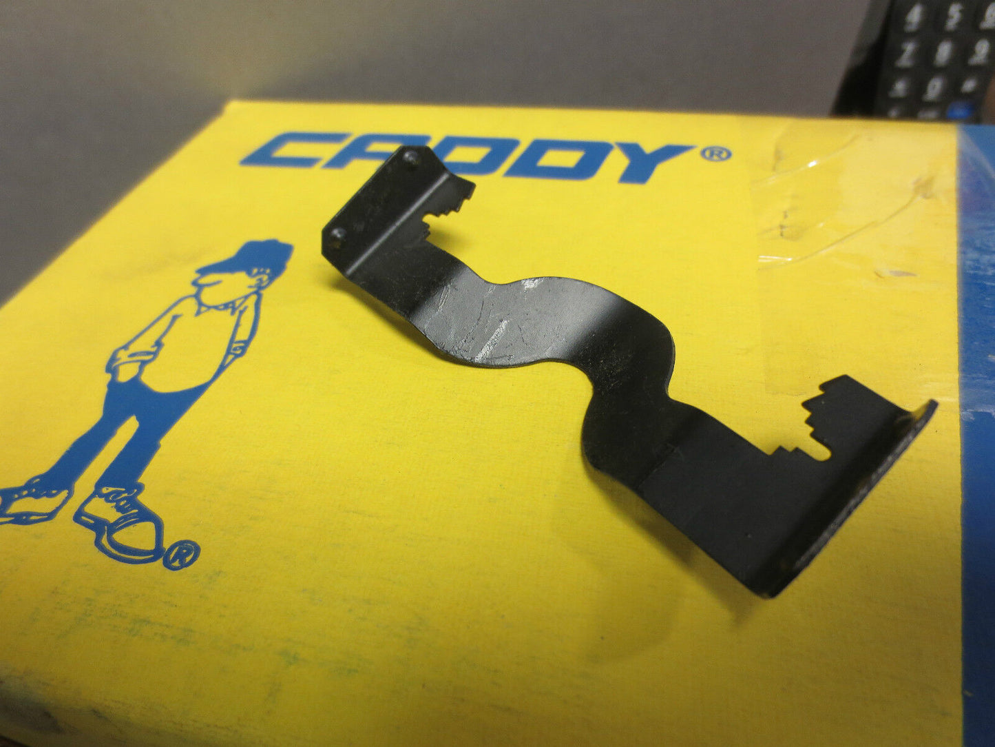 ERICO / CADDY K8 KON-CLIP - LOT of approx. 54 - NEW SURPL - for 1/2" EMT CONDUIT