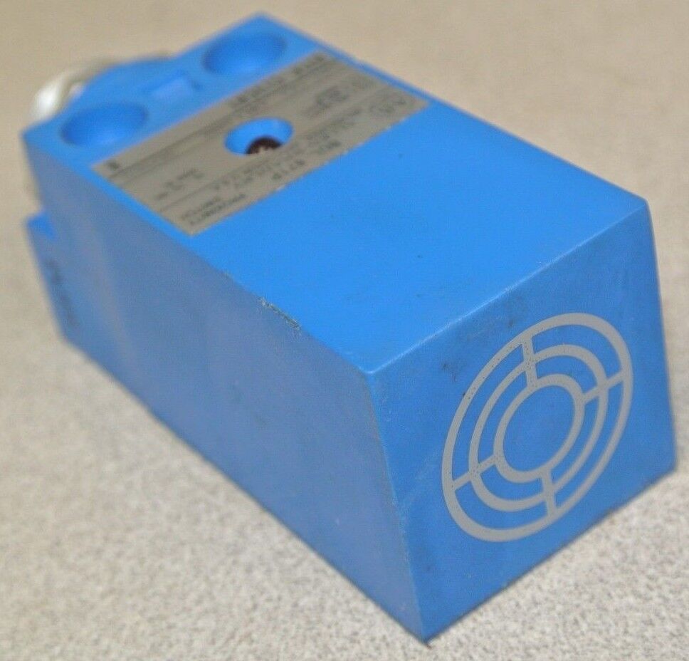 ALLEN-BRADLEY 871P-C13CRT TYPE C PROXIMITY SWITCH / NEW SURPLUS