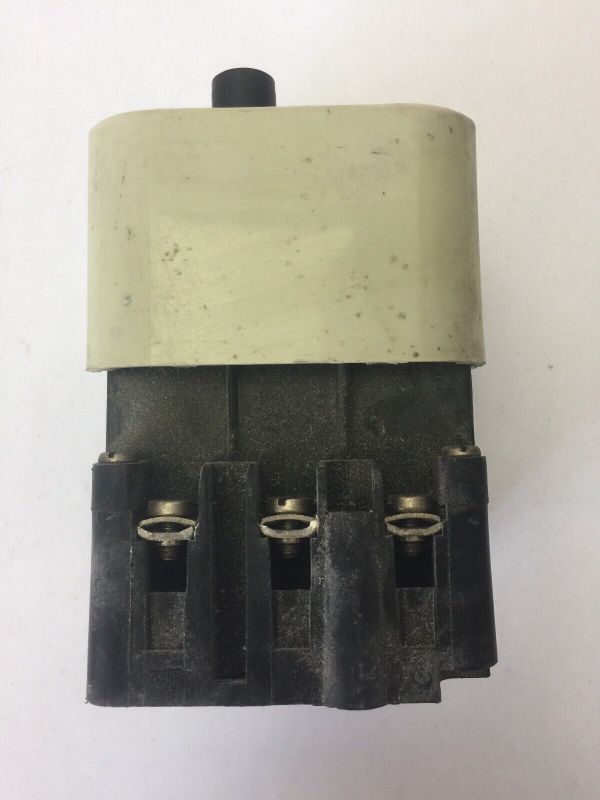 KLOCKNER MOELLER PKZM3-4-U-NA MANUAL MOTOR STARTER 550/600VAC 40HP 2.2-3.8A