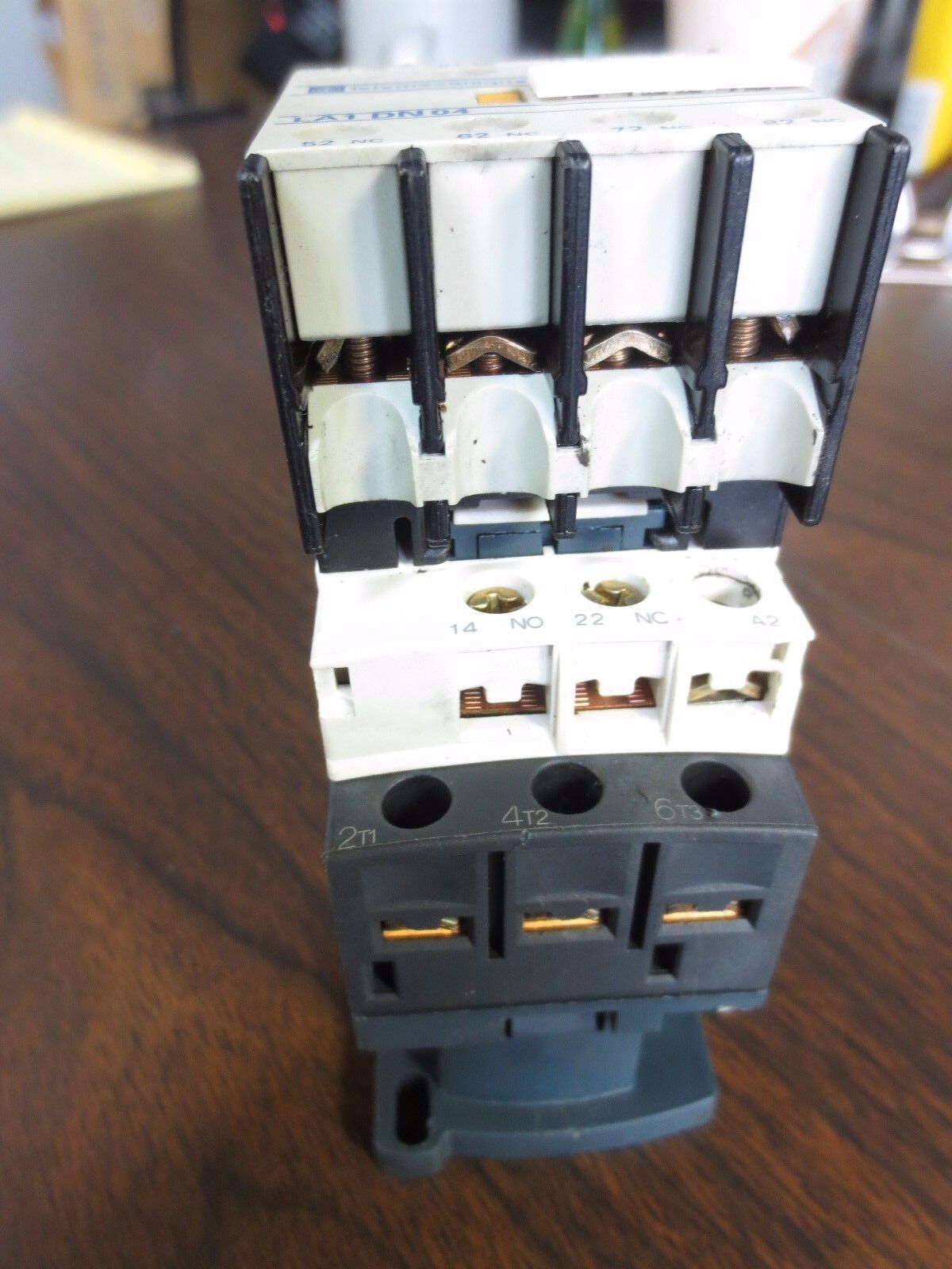 TELEMECANIQUE LC1-D12 CONTACTOR + LA1-DN04 CONTACT BLOCK