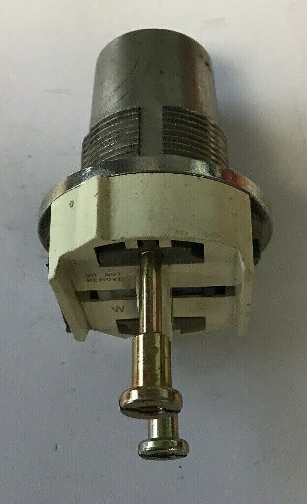 ALLEN-BRADLEY 800T-H4808 SER.T 2 POS. KEYED SELECTOR SWITCH (NO KEY)