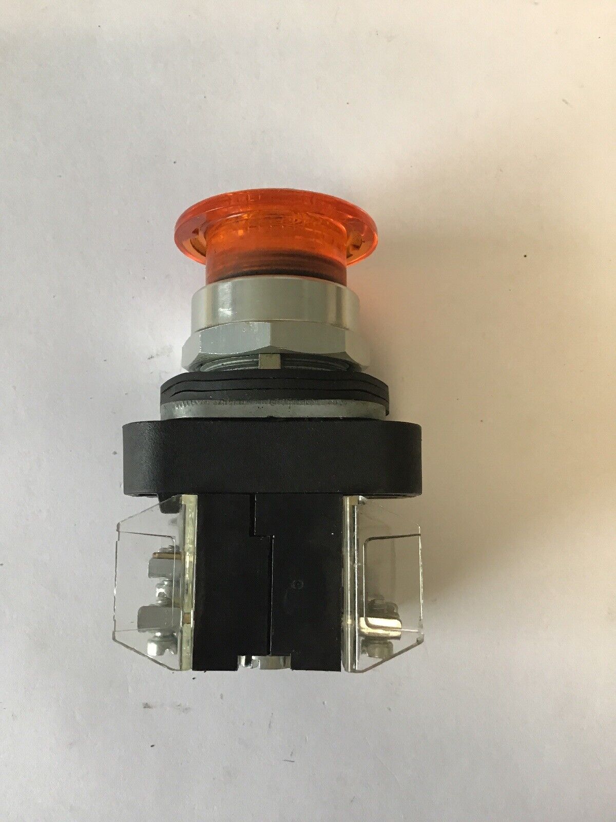 ALLEN BRADLEY 800T-QM24A SER T PUSH BUTTON 24VAC/VDC