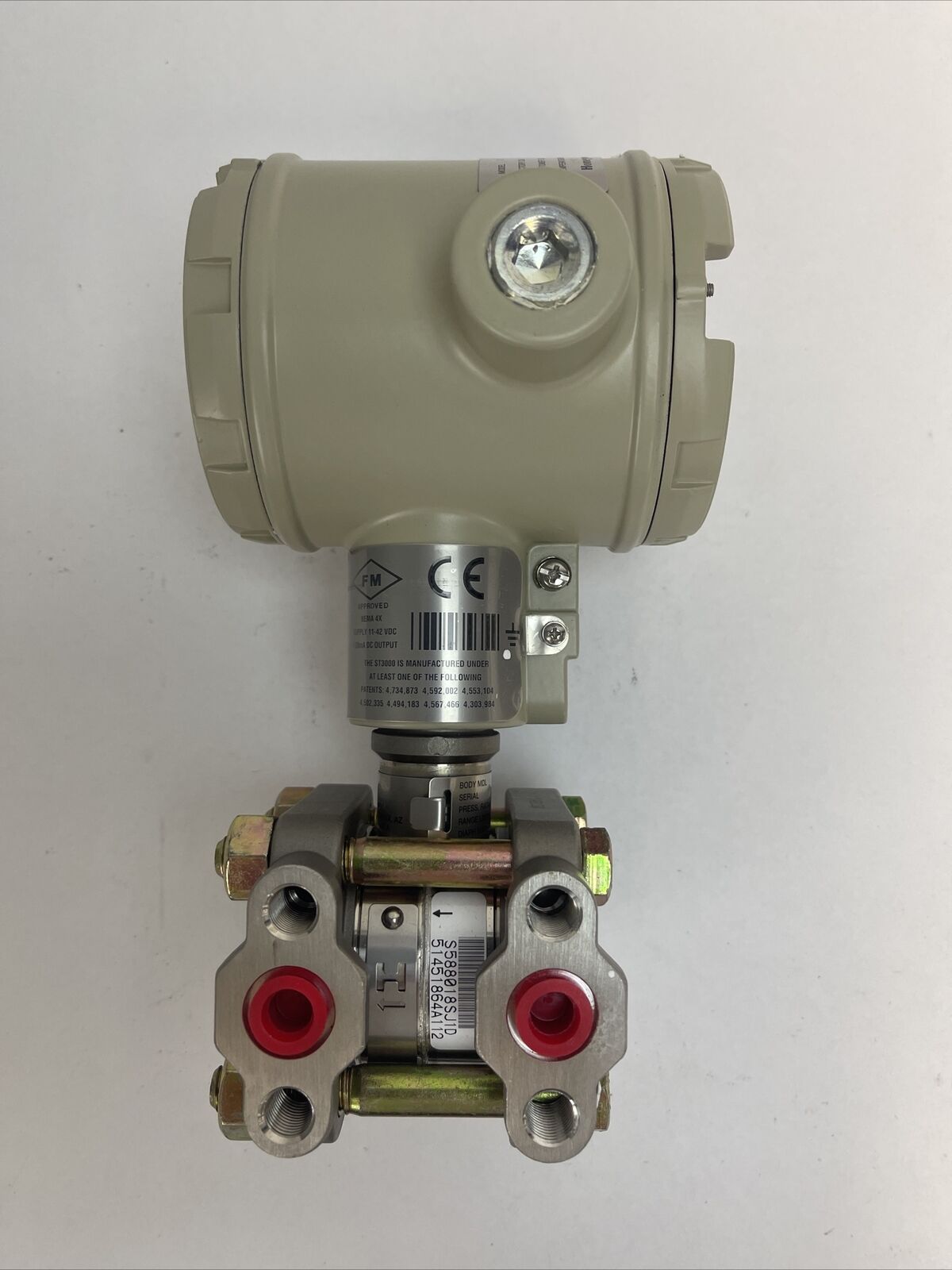 HONEYWELL STD130-E1A-00000-1C.MB-C77P TRANSMITTER 0-30 PSI 0-2.07 BAR