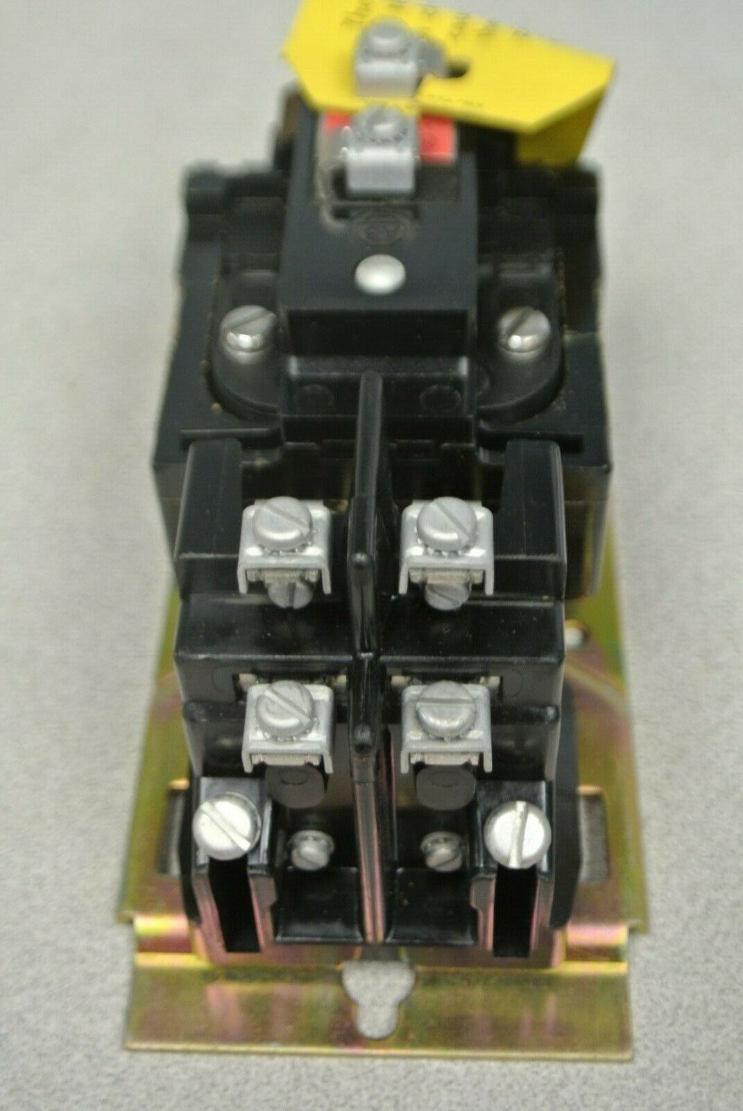 ALLEN-BRADLEY 700-BR200 TYPE BR AC RELAY / 2 POLE / 110V / 2 N.O. / NEW SURPLUS