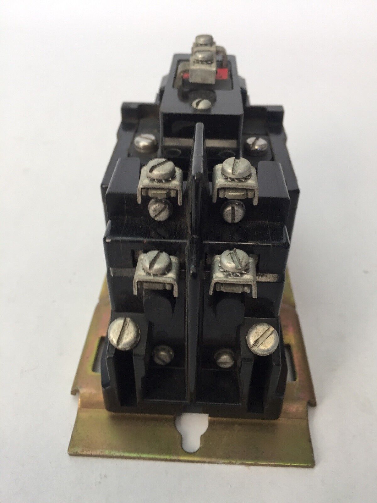 ALLEN BRADLEY 700BR200A1 RELAY 600VAC 10AMP NON-INDUCTIVE 76A01 COIL 110V 60CY