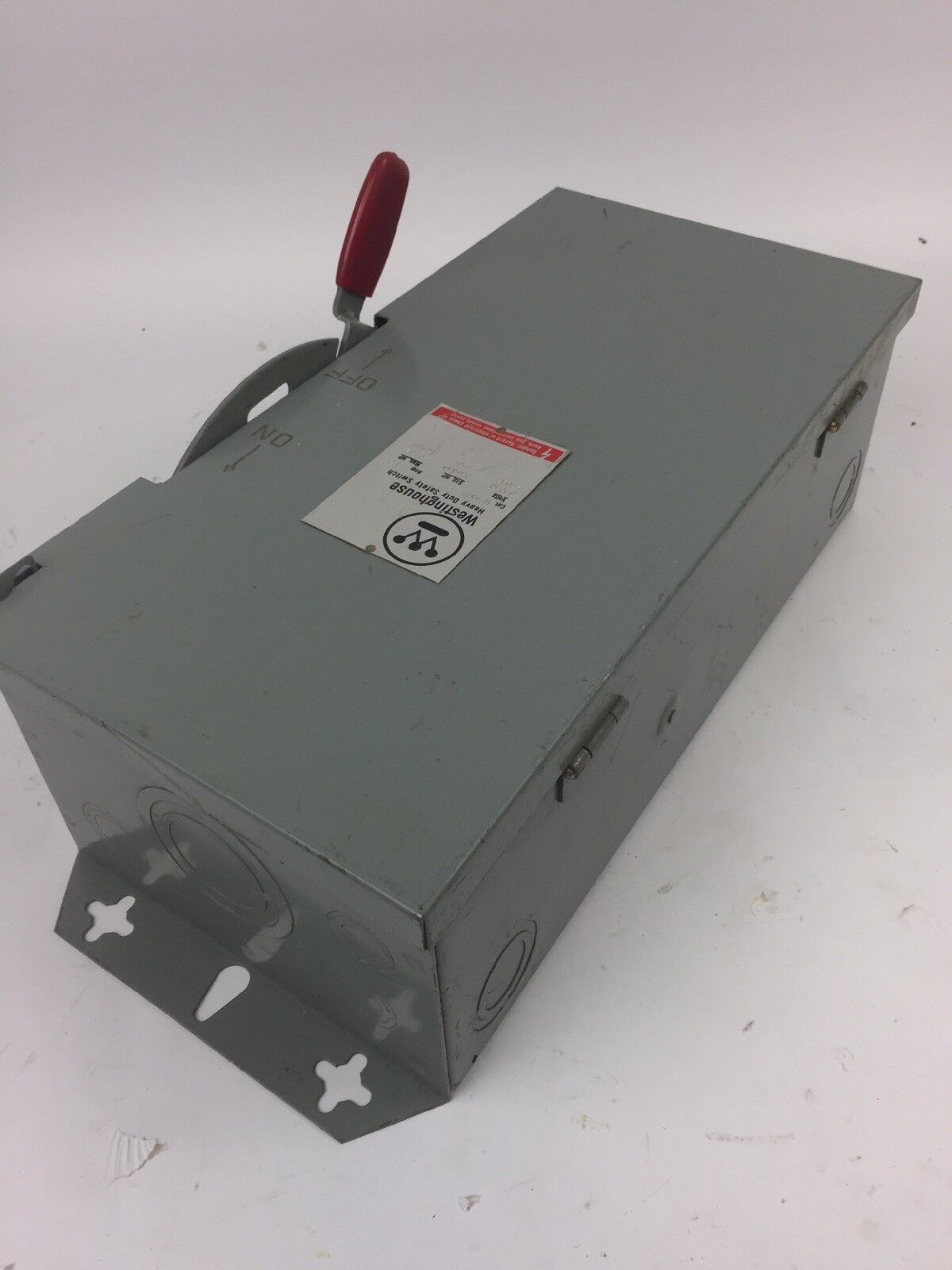 WESTINGHOUSE HFN361 HEAVY DUTY SAFETY SWITCH 600 VAC 30 AMP TYPE 1 ENCLOSURE