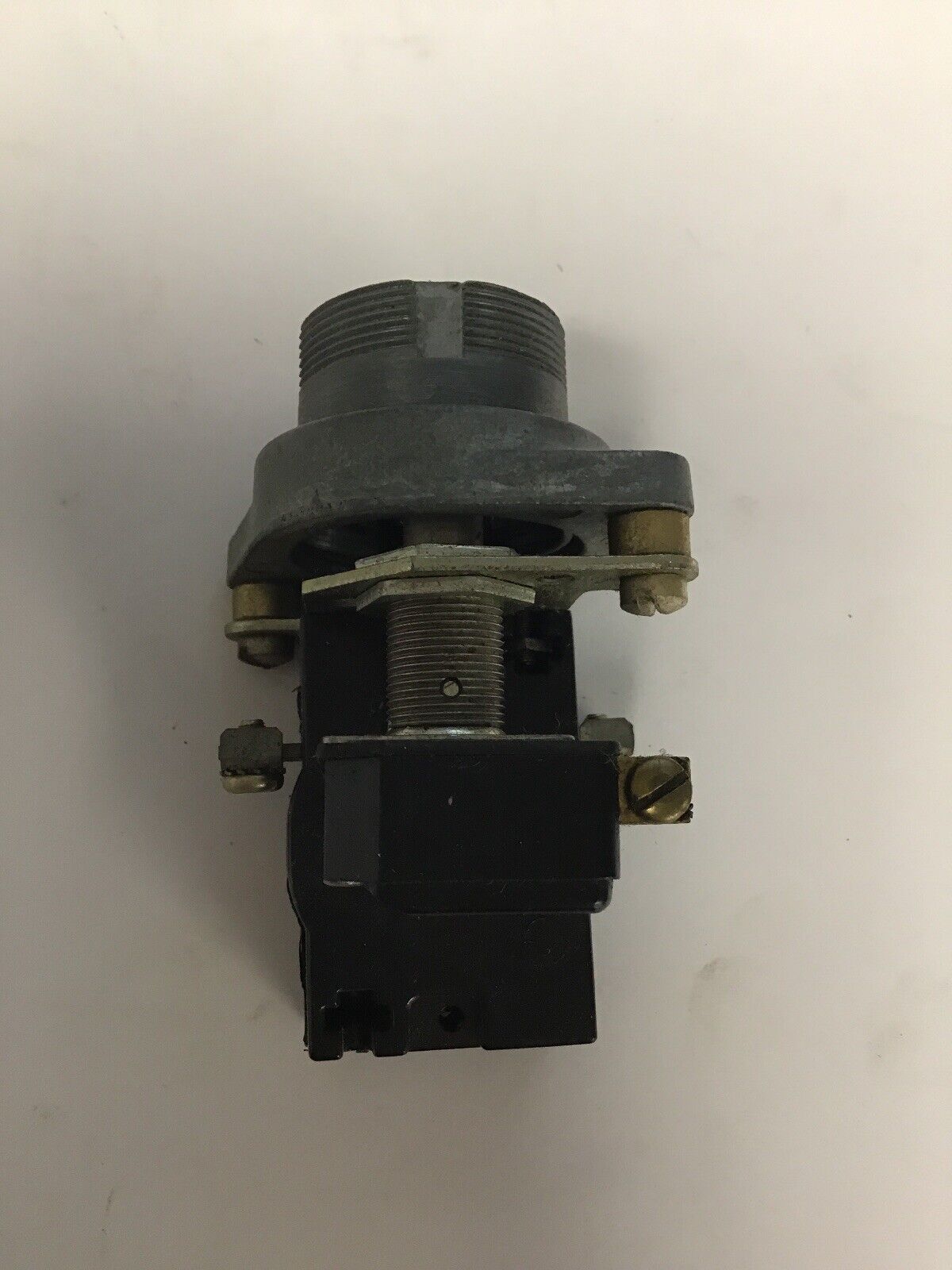 GE CR2940UW234A2 ILLUMINATED PUSHBUTTON 115V 50/60HZ