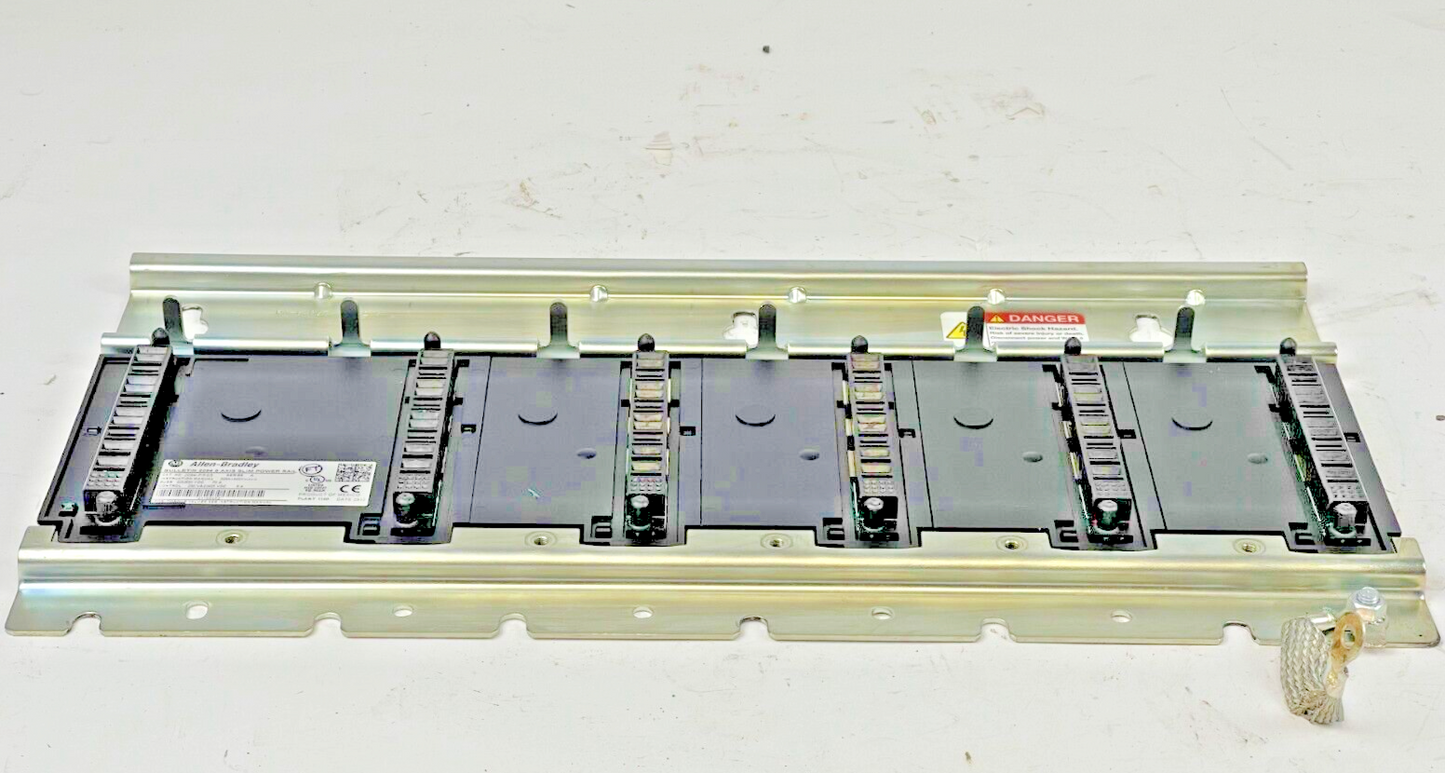 ALLEN BRADLEY - 2094-PRS5 SER. A - BULLETIN 2094 5 AXIS SLIM POWER RAIL