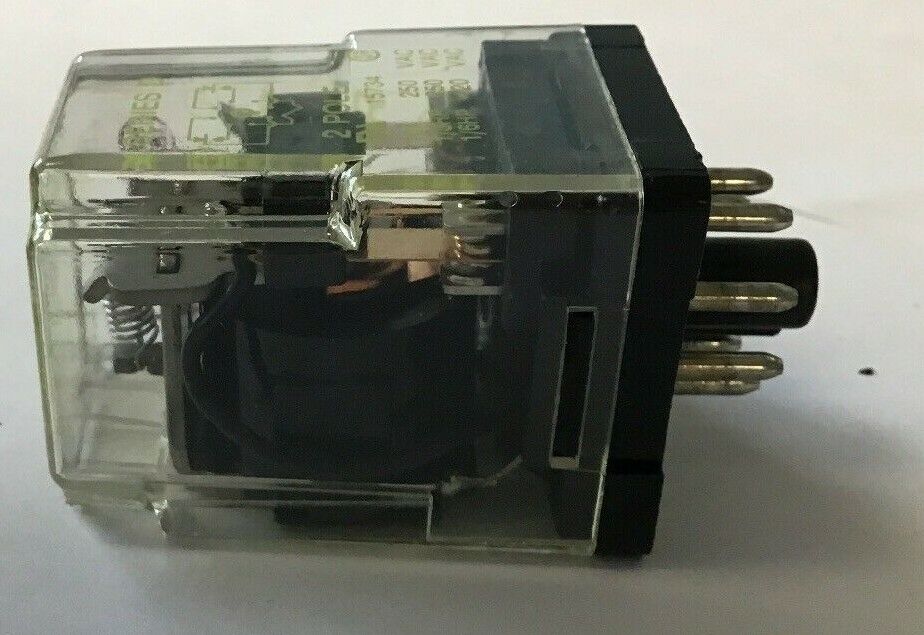 SQUARE D 8501 KP-12 GENERAL PURPOSE RELAY CONTACTS DPDT 10A COIL 12V 50/60HZ