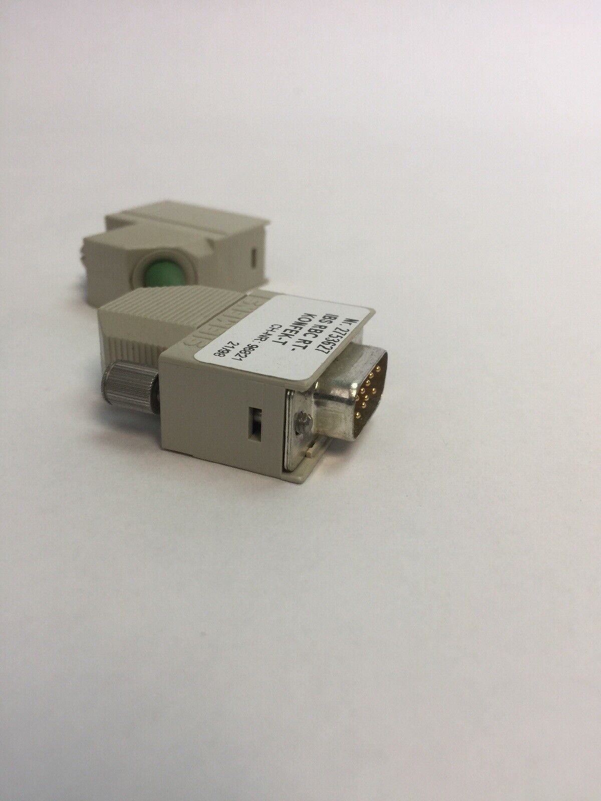 PHOENIX CONTACT IBS RBC RT-KONFEK-T CABLE CONNECTOR MALE AND FEMALE