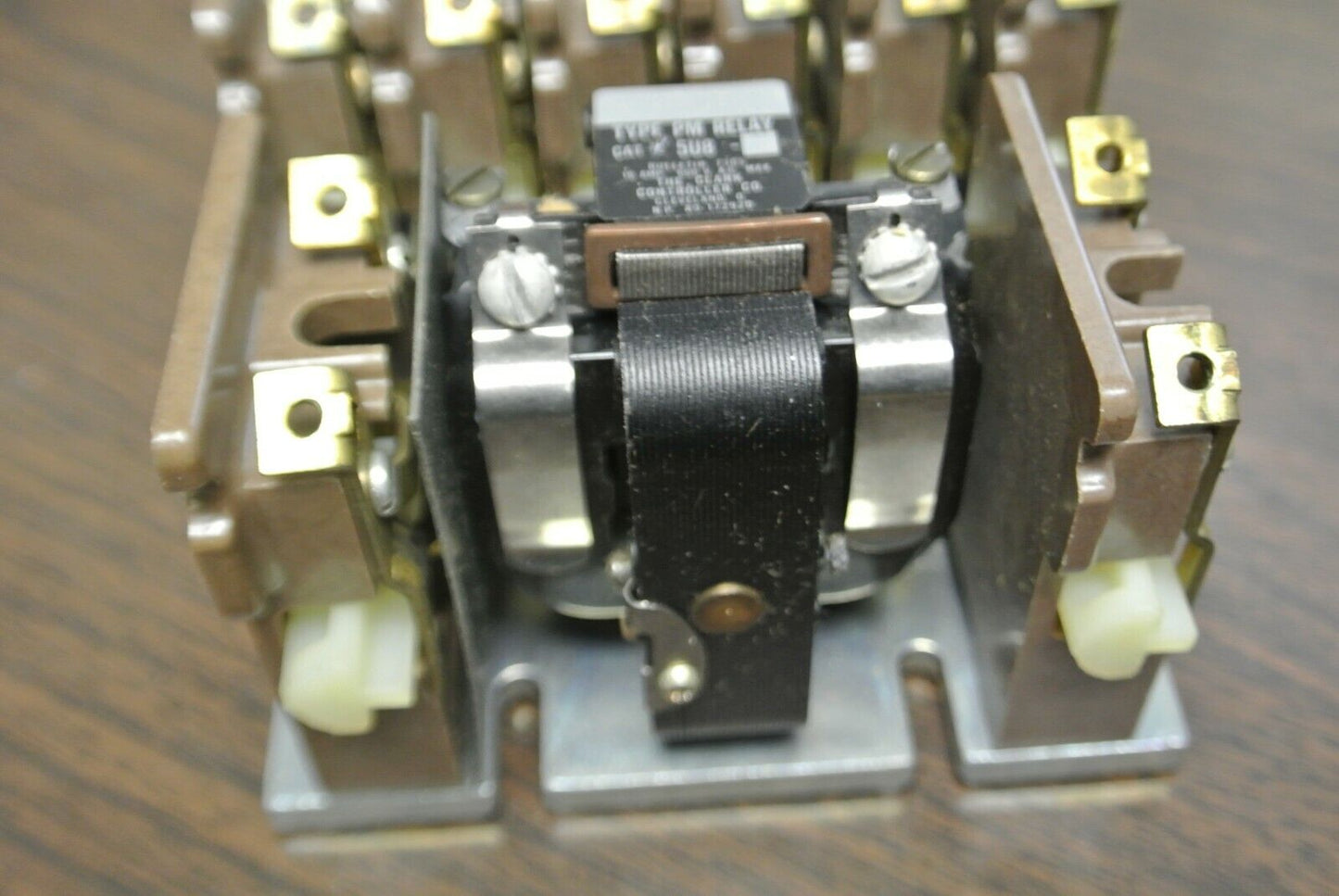 CLARK 5U8-76 / RELAY BUL. 7305 TYPE PM / 8 N.O. / 110-120V COIL / NEW SURPLUS