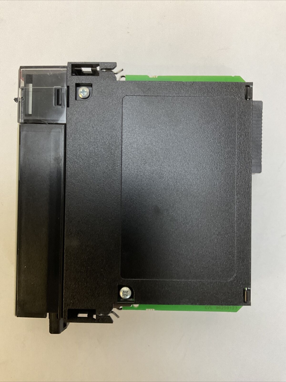 ALLEN BRADLEY 1756-IA16 SER A FW 3.3 CONTROL LOGIX 16 POINT D/I MODULE
