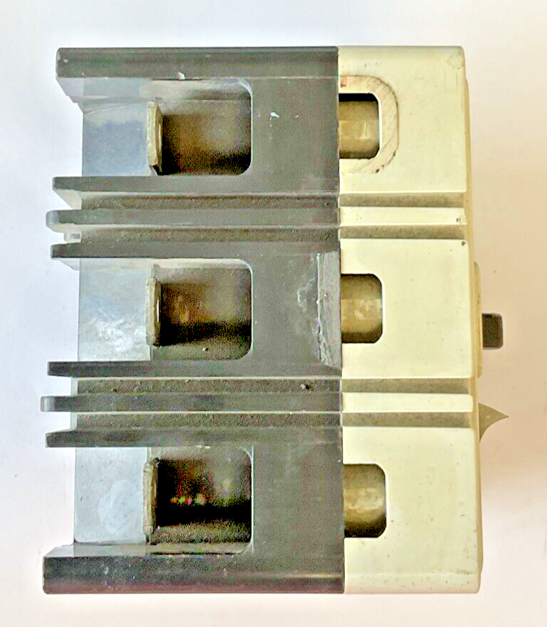 WESTINGHOUSE EHD3010 CIRCUIT BREAKER EHD 14K 3POLE 10A 480VAC SER.C