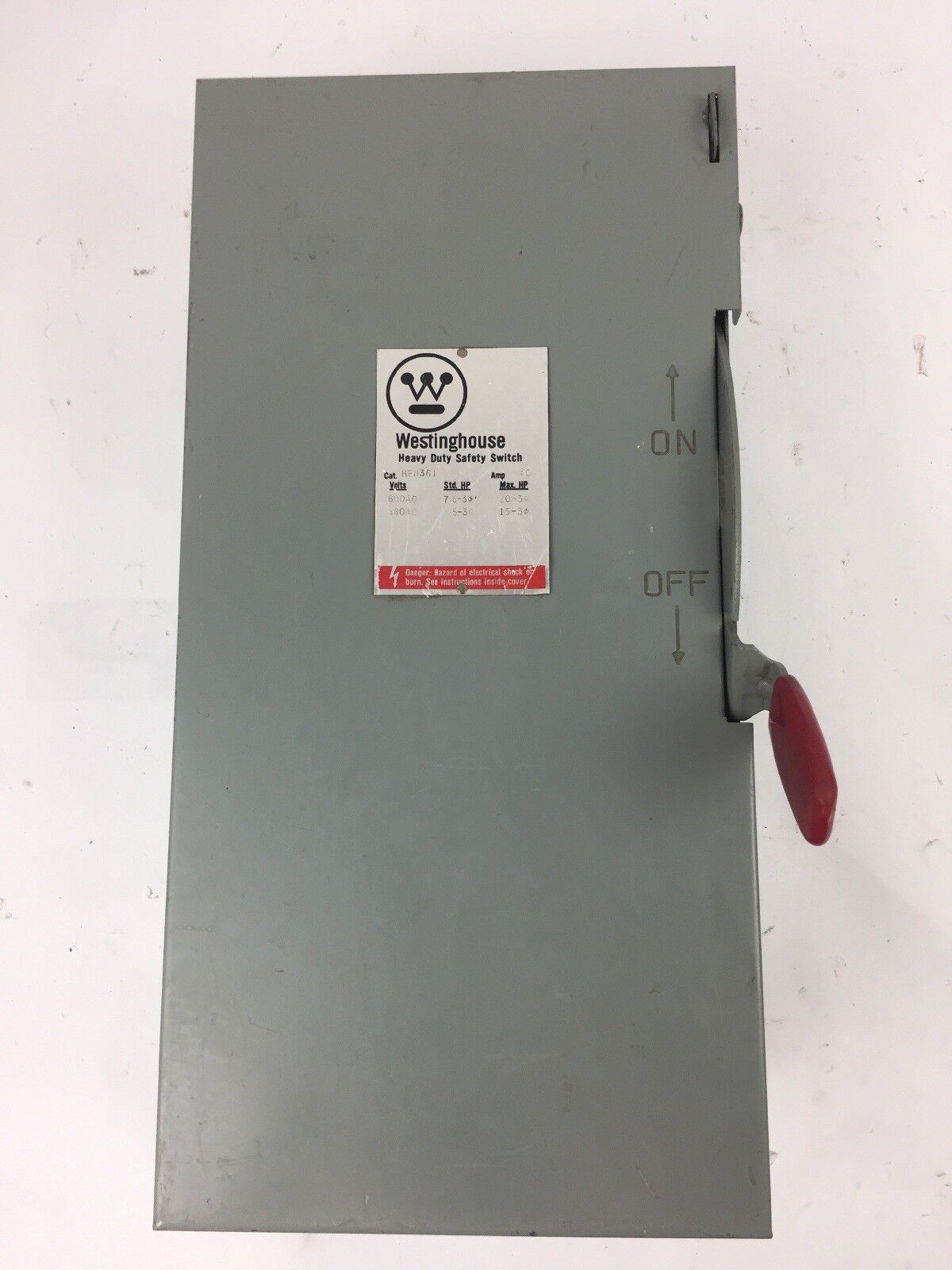 WESTINGHOUSE HFN361 HEAVY DUTY SAFETY SWITCH 600 VAC 30 AMP TYPE 1 ENCLOSURE
