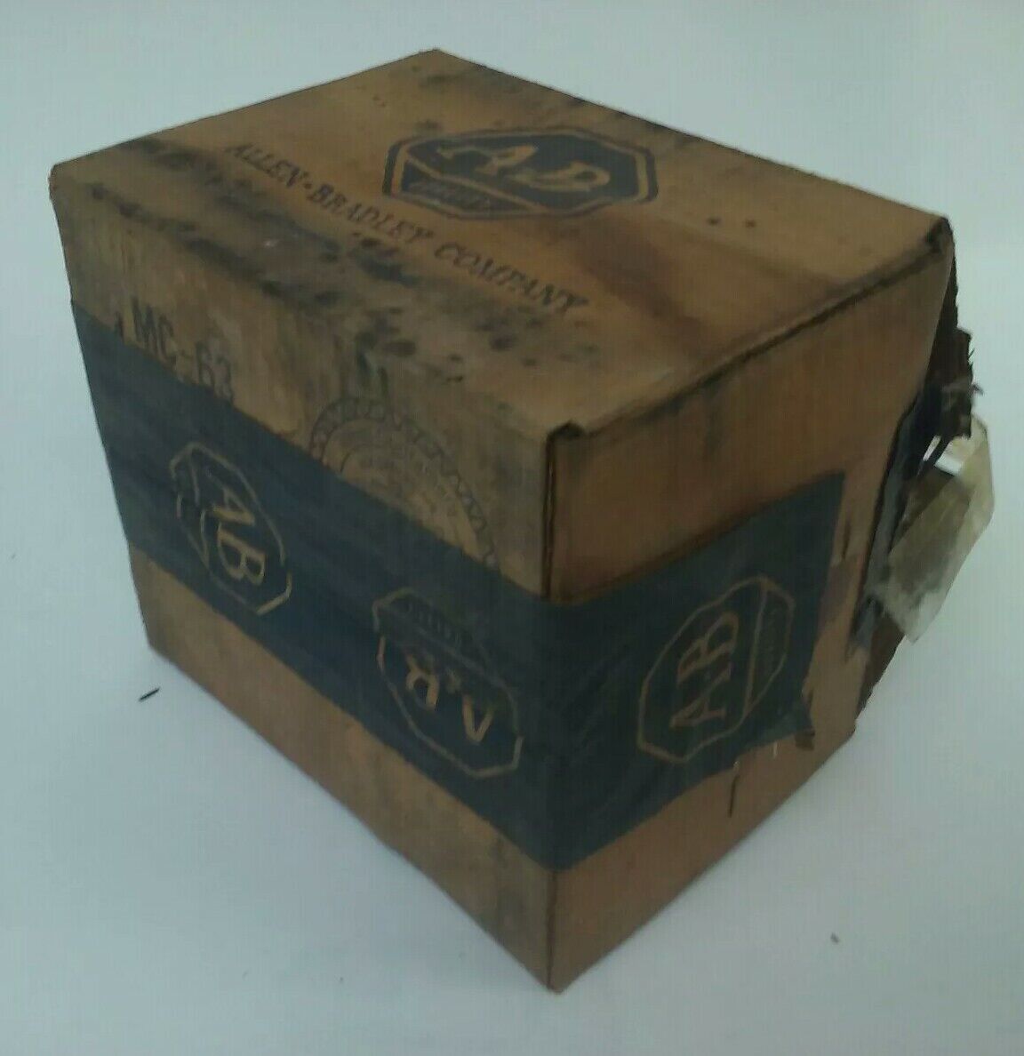 ALLEN BRADLEY 870-ZOD60 SERIES B PROXIMITY LIMIT SWITCH 120V 2 WATTS 10A 32VDC