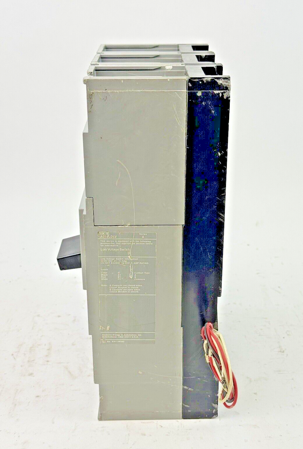 SIEMENS - LXD62B600A - BREAKER W/ A01JLDLV LOW VOLT AUX SWTCH 2 POLE/600A/600VAC