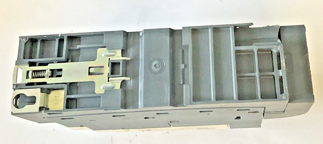 SCHNEIDER ELECTRIC LUCA12FU CONTROLLER 110-120VAC W/ LUB32 POWER BASE