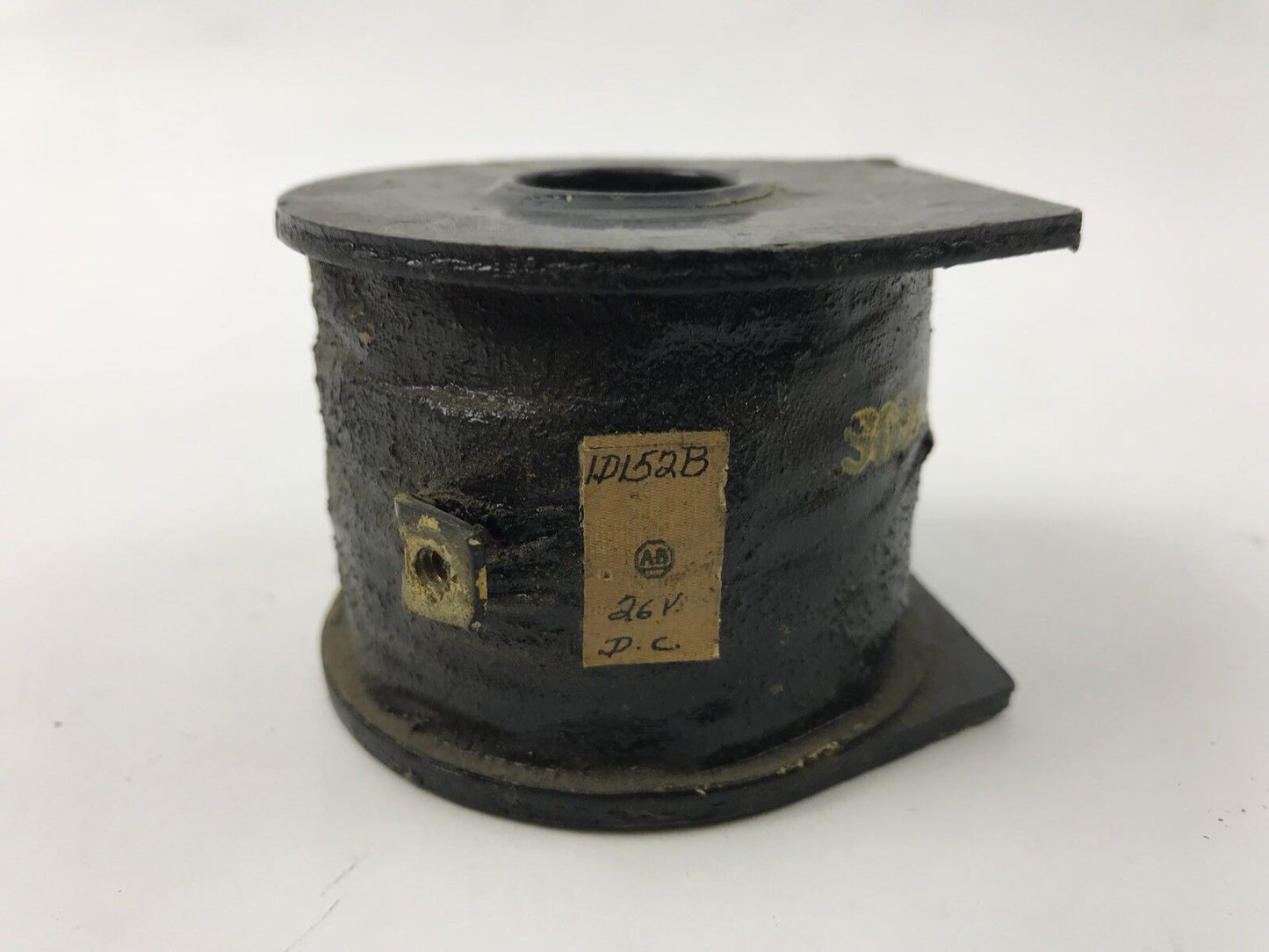 Allen Bradley D152B Coil New 26 V D.C. No Screws
