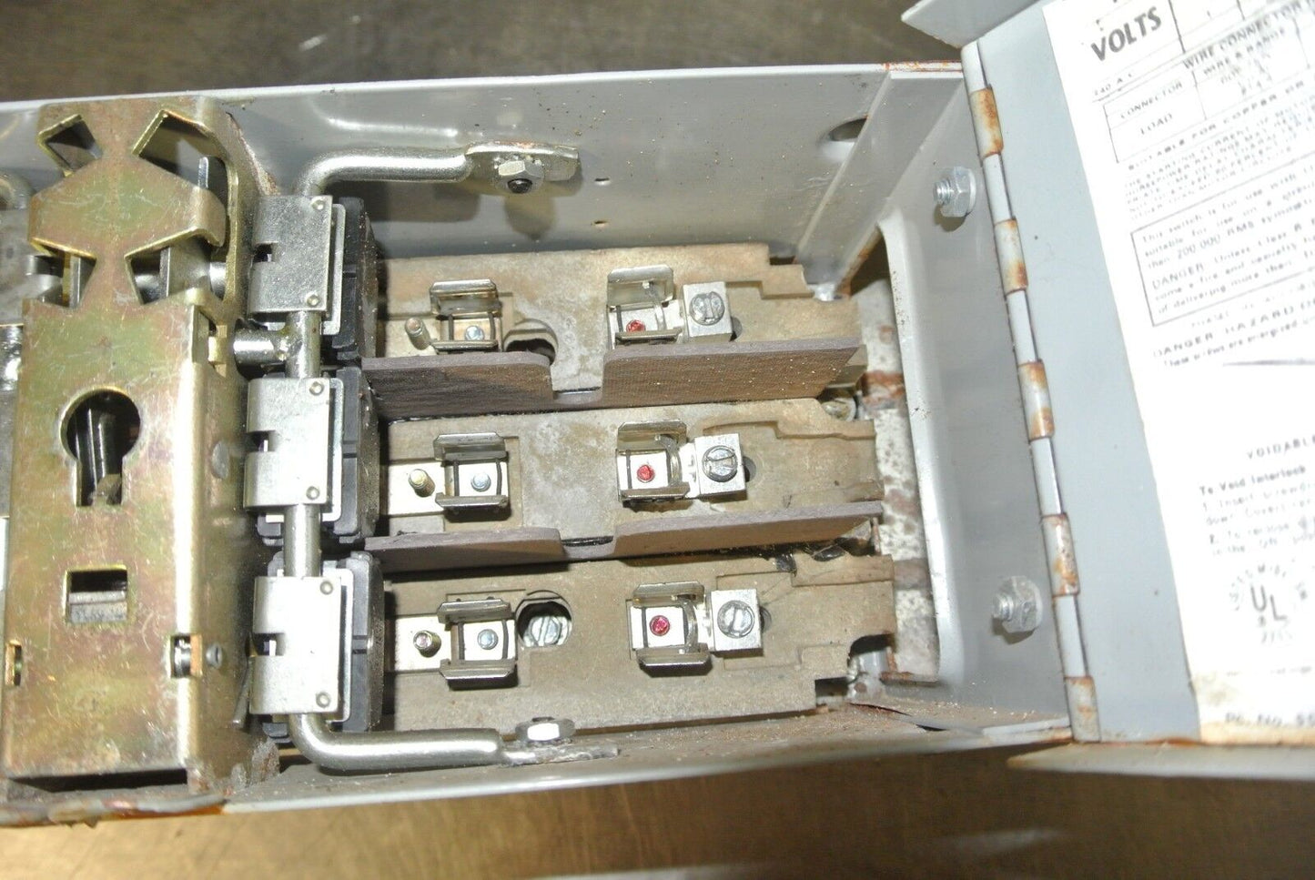 SIEMENS / I-T-E V7B3211R PANELBOARD SWITCH - 240V, 30A, 3-POLE