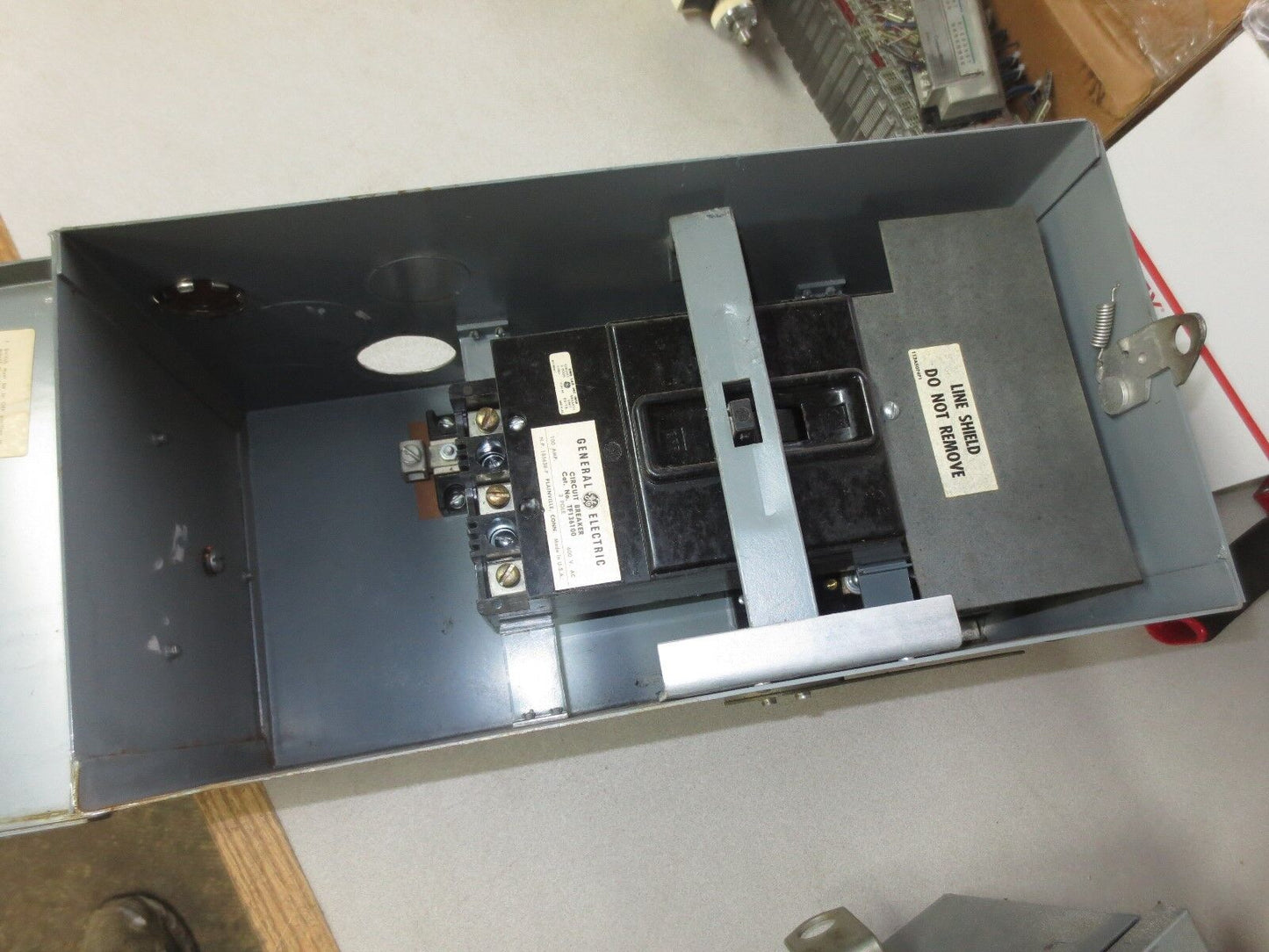 GENERAL ELECTRIC DFPFA410DE BUS PLUG / CIRCUIT BREAKER - 100A, 600V, 3P, 4W