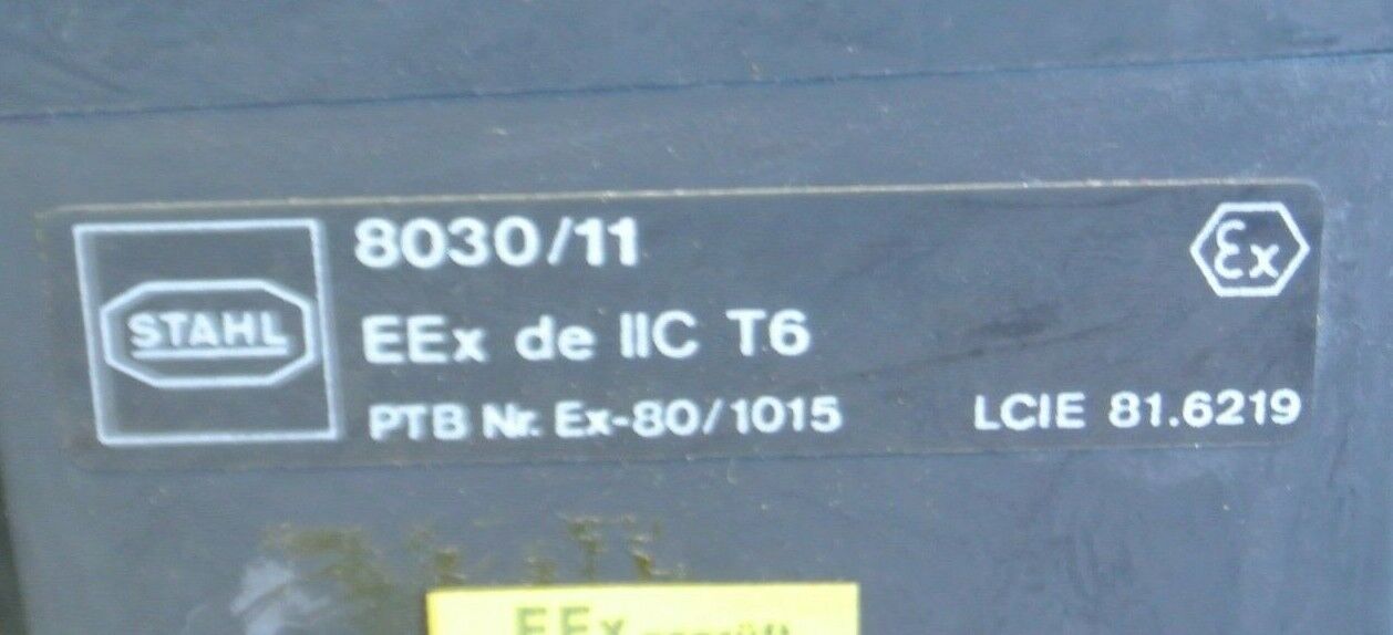 KILLARK K2F5 / STAHL 8030/11 / START SWITCH / 3/4" FEED-THRU / NEW SURPLUS