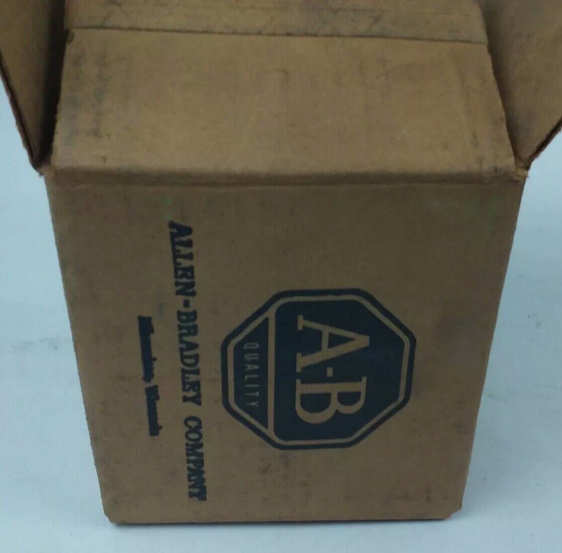 ALLEN BRADLEY X-177122 OLD STYLE DISCONNECT SWITCH, 30A, 240/440-600V,7 1/2-10HP