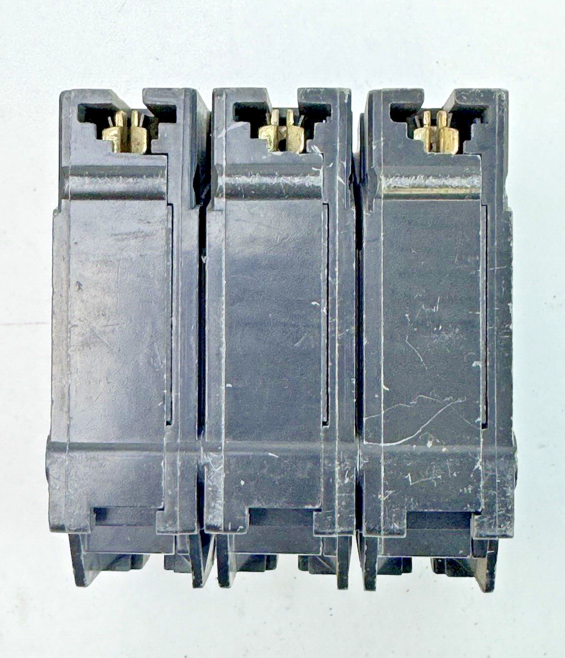 GE - THQL32015 - CIRCUIT BREAKER - 3 POLE, 15 A, 240 VAC
