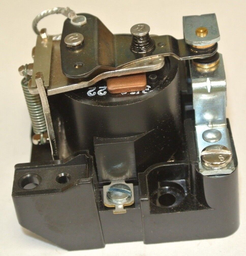 ALLEN-BRADLEY 700-HG26A24 CONTROL RELAY / SPDT / 30A / 24VAC / NEW SURPLUS