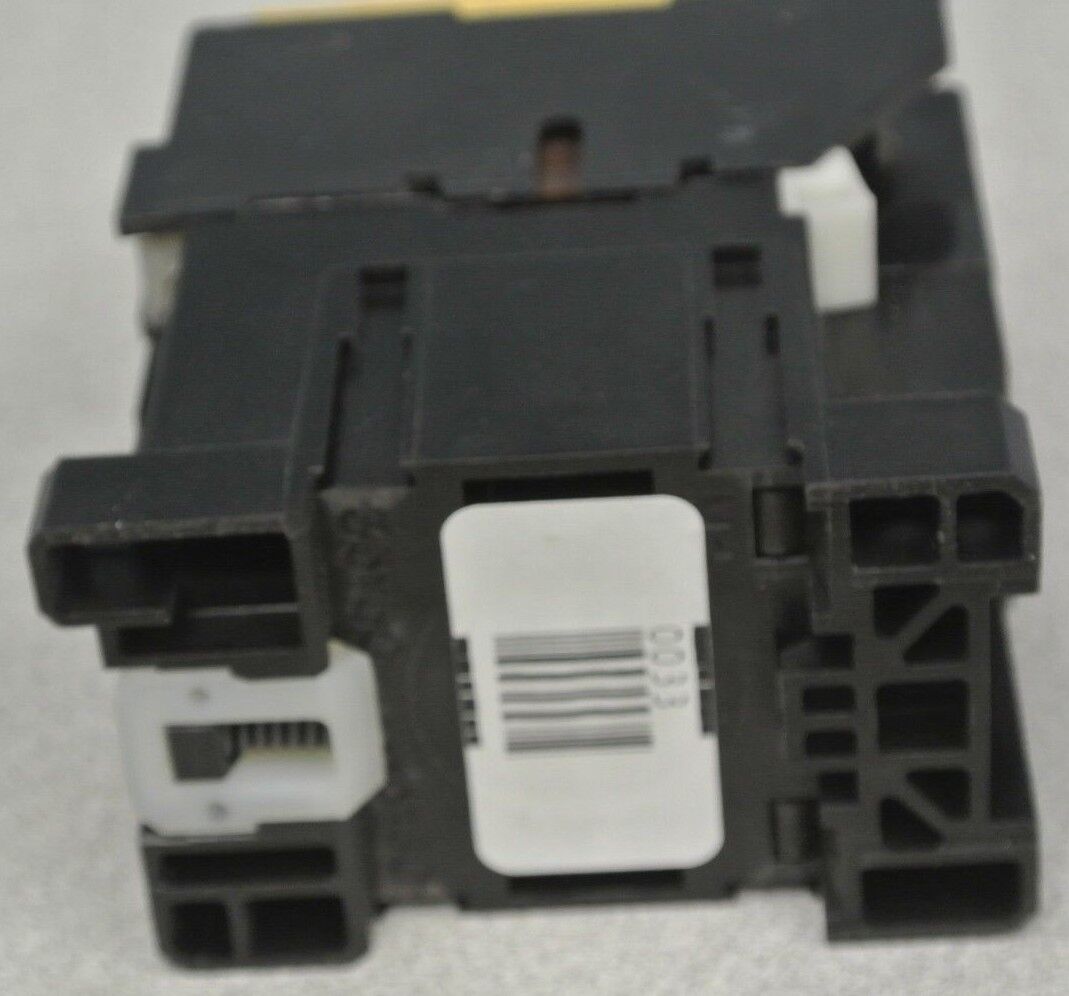 ALLEN BRADLEY 700-F220A1 RELAY, Ser. B