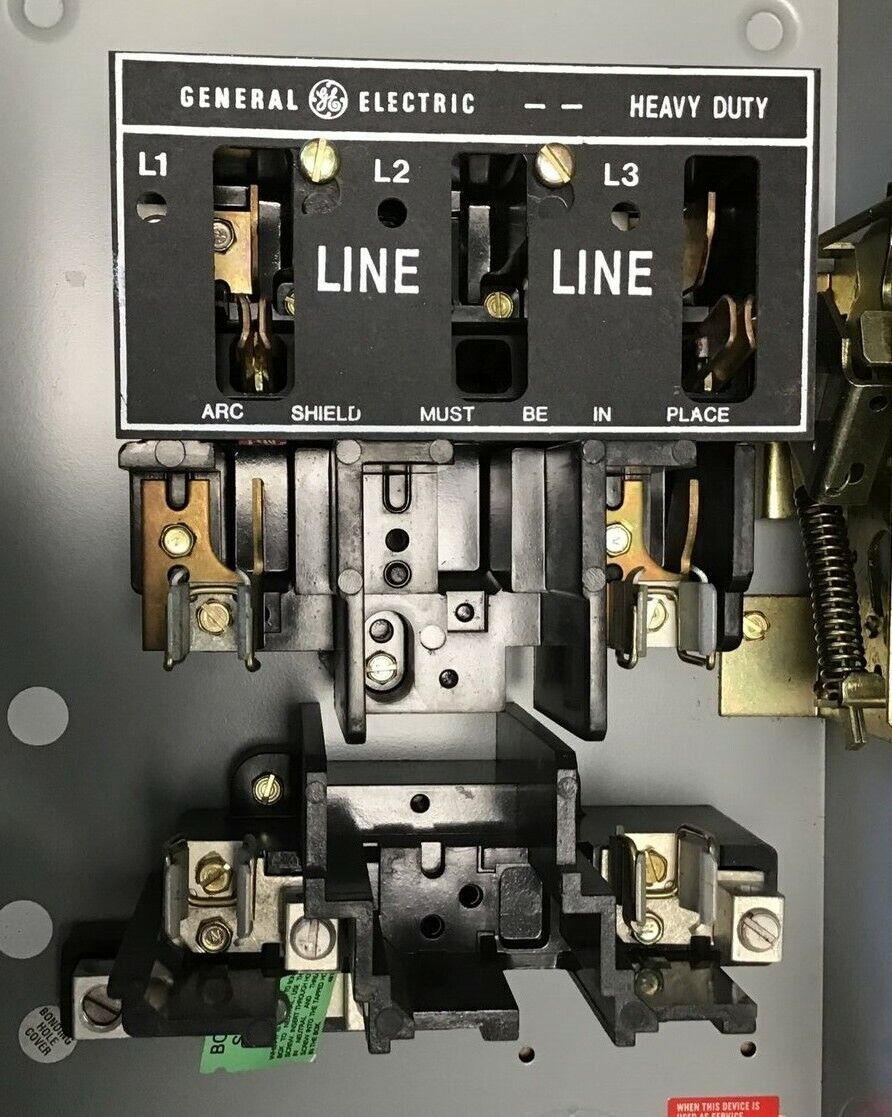 GENERAL ELECTRIC TH3222R SAFETY SWITCH MODEL7 240VAC/250VDC TYPE3R 60A