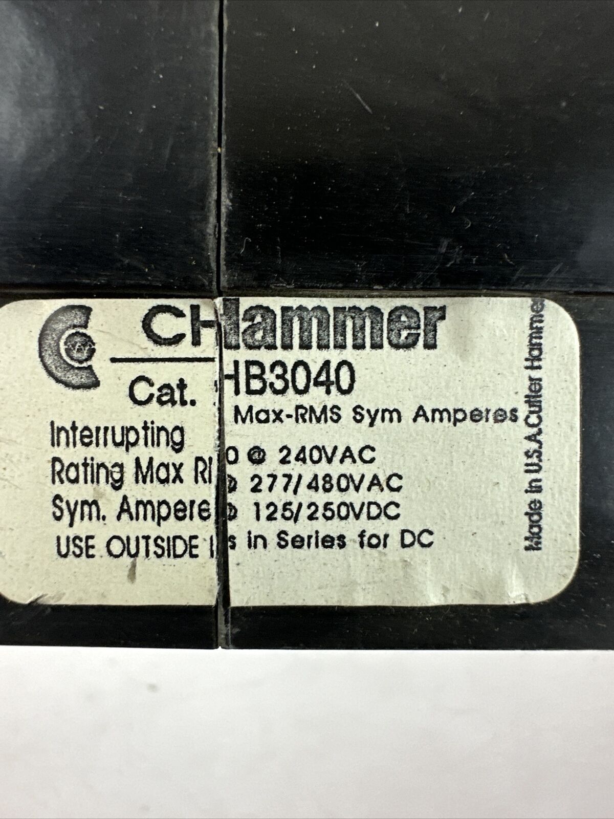 CUTLER HAMMER GHB3040 CIRCUIT BREAKER 3POLE 40AMP 277/480VAC 240VAC 125/250VDC