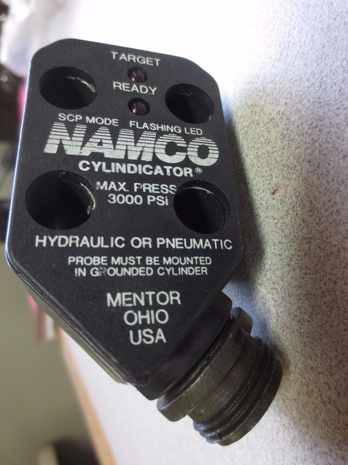 NAMCO EE260-30430 PROXIMITY SWITCH / CYLINDICATOR 1.025 PROBE